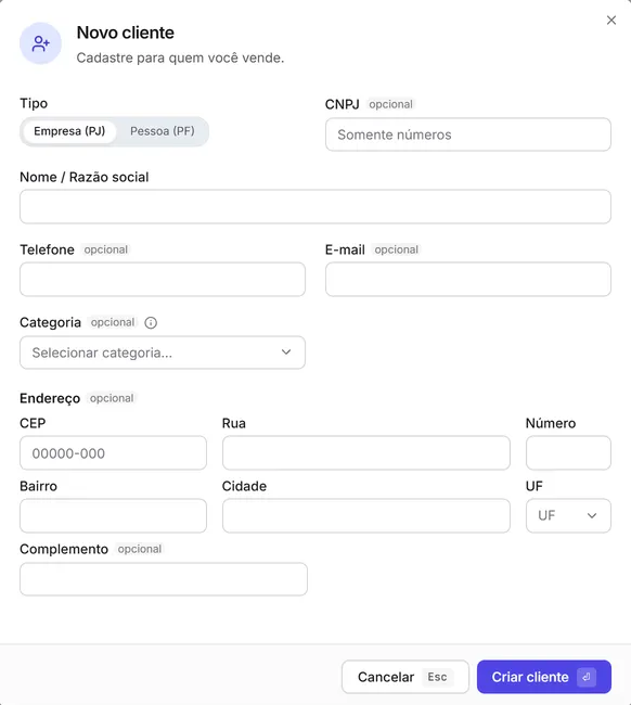 O formulário "Novo cliente": o tipo, o documento, o nome, o telefone, o e-mail, a categoria e o endereço.